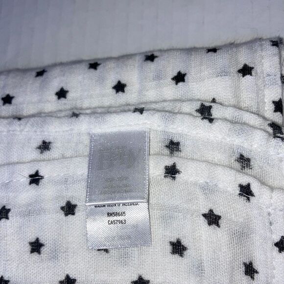 NORDSTROM BABY Muslin Swaddle Blanket Twilight Sleepy Stars 48 x 44 inches - Picture 6 of 9